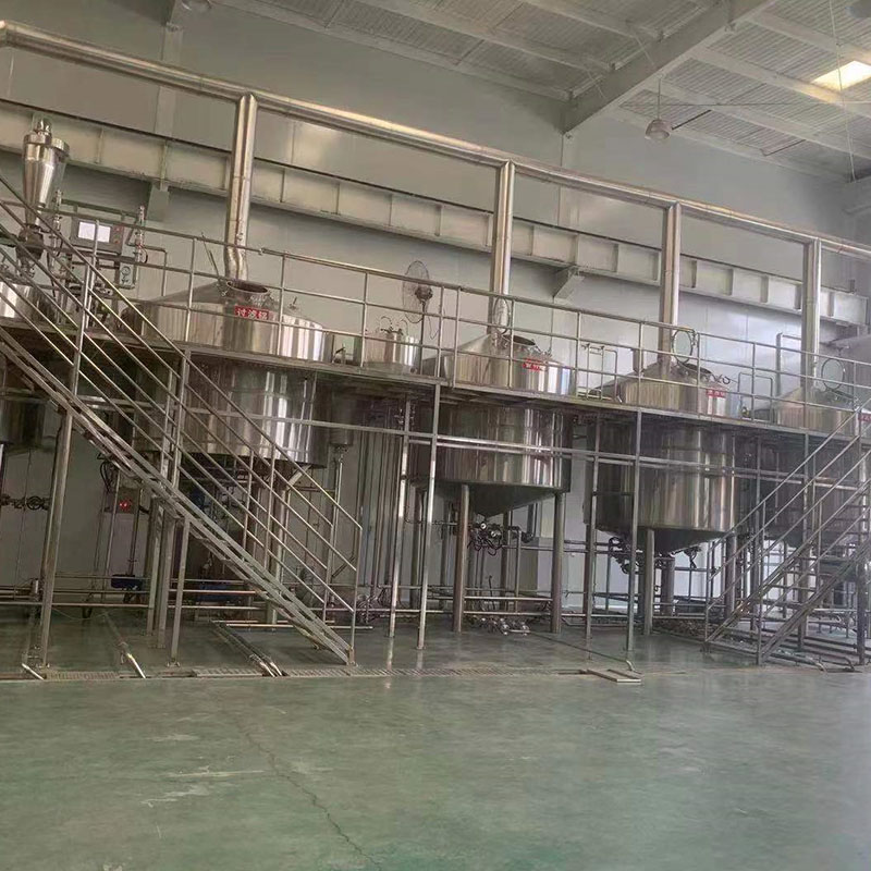 闽清精酿啤酒设备厂—平面布置、设备设计、制造、调试、培训等一条龙服务_COPY